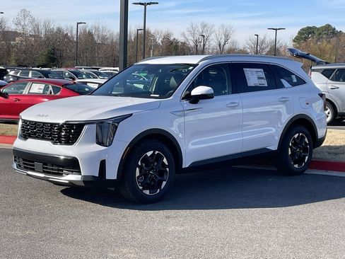 New 2026 Kia Sorento S image 2