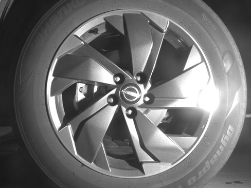 Used 2025 Nissan Rogue SV image 12