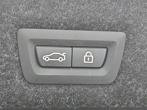 Certified 2023 BMW 530i w/ Convenience Package image 27