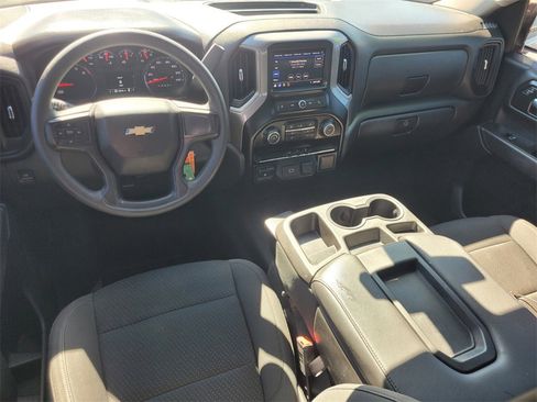 Used 2020 Chevrolet Silverado 1500 Custom w/ Custom Value Package image 10