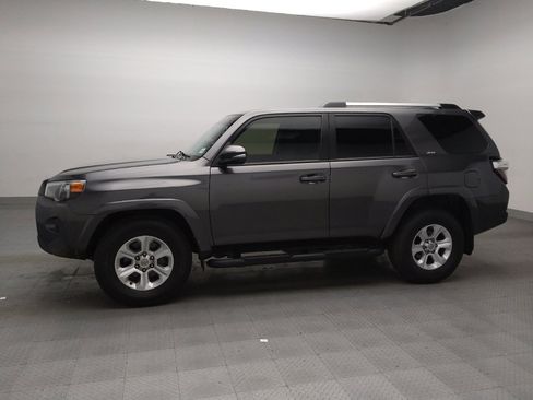 Used 2020 Toyota 4Runner SR5 Premium w/ Moonroof Package image 2