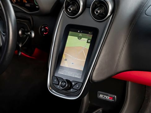 Used 2019 McLaren 570S Spider RWD image 28