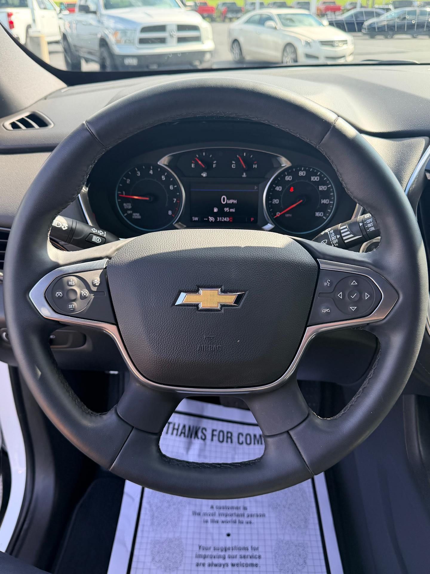 Used 2023 Chevrolet Traverse LT FWD image 16