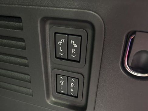 New 2026 Buick Enclave Sport Touring w/ Power Package image 24