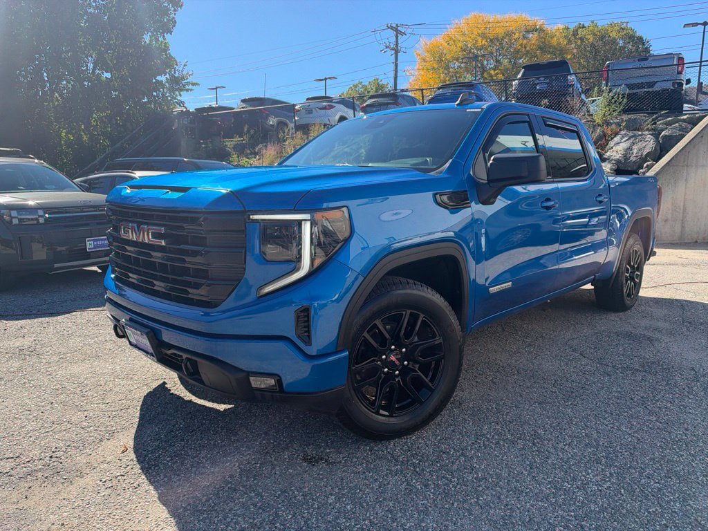 Used 2024 GMC Sierra 1500 Elevation AWD/4WD image 2