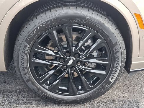 Certified 2022 Cadillac XT6 Premium Luxury w/ Technology Package image 8