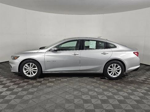 Used 2018 Chevrolet Malibu LT image 8