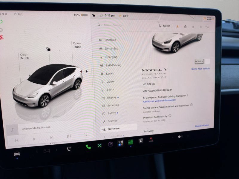 Used 2022 Tesla Model Y Long Range AWD/4WD image 15