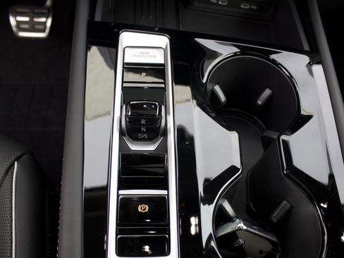New 2026 Volkswagen Atlas SEL Premium R-Line AWD/4WD image 24
