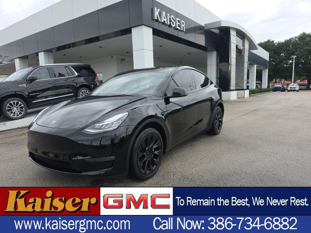 Used 2023 Tesla Model Y Long Range AWD/4WD image 1