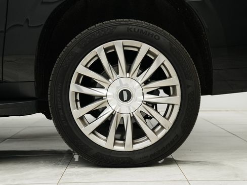 Used 2021 Cadillac Escalade ESV Premium Luxury image 33