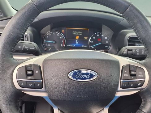 Used 2024 Ford Explorer XLT w/ Equipment Group 202A AWD/4WD image 24