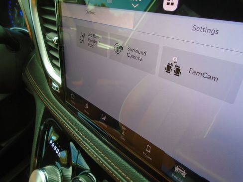 Certified 2024 Chrysler Pacifica Pinnacle image 32