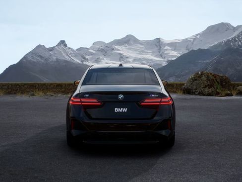 New 2026 BMW i5 image 5