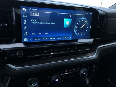 Used 2022 Chevrolet Silverado 1500 LT image 24