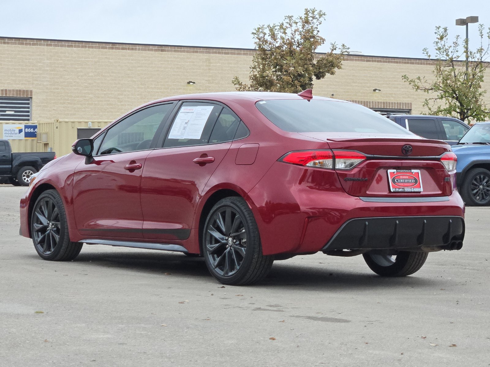 Certified 2024 Toyota Corolla SE FWD image 3