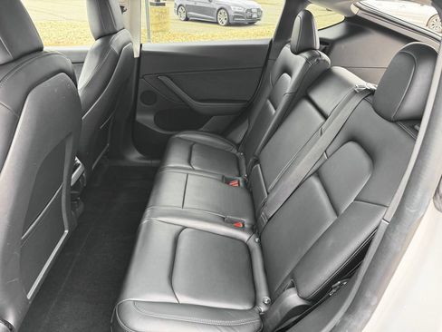 Used 2022 Tesla Model Y Performance AWD/4WD image 25