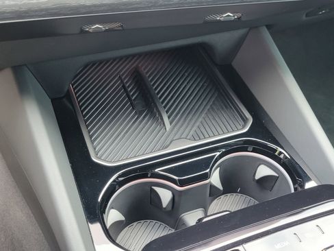 Used 2024 BMW 540i xDrive w/ Executive Package image 22