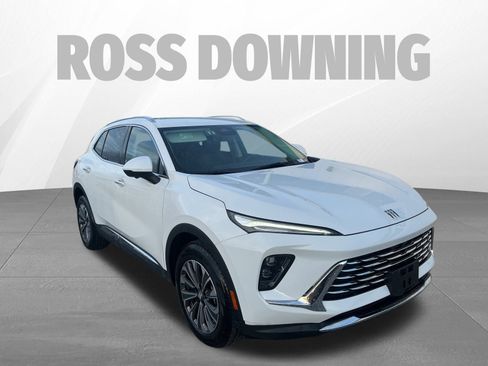 Used 2024 Buick Envision Preferred image 3