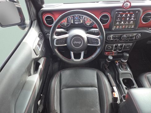 Used 2021 Jeep Gladiator Rubicon AWD/4WD image 4