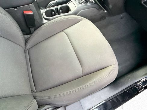 Used 2023 Jeep Gladiator Overland AWD/4WD image 33