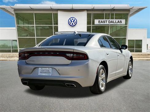 Used 2023 Dodge Charger SXT image 3