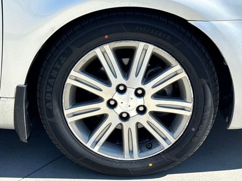 Used 2009 Toyota Avalon Limited image 11