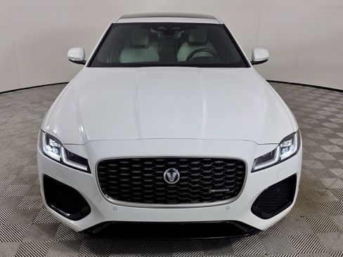 Used 2024 Jaguar XF R-Dynamic SE AWD/4WD image 2