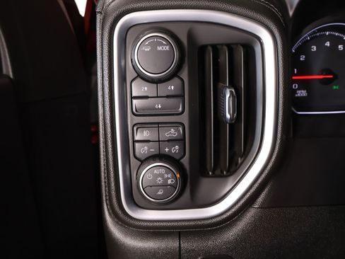 Used 2020 Chevrolet Silverado 2500 LT w/ Texas Edition AWD/4WD image 8