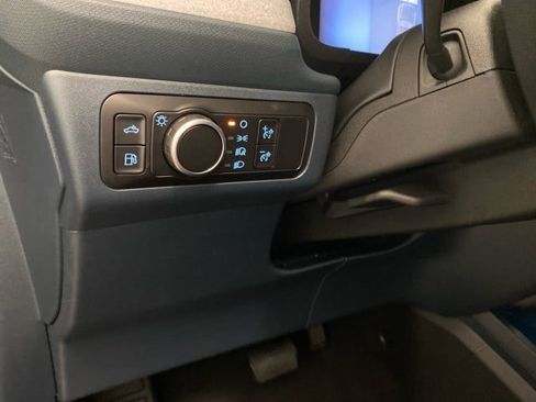 New 2025 Ford Maverick XLT image 16