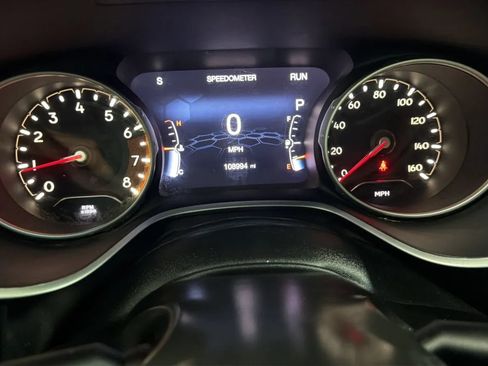 Used 2018 Jeep Compass Sport w/ Tech Group FWD image 11