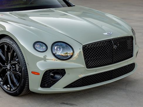 Used 2023 Bentley Continental GT Mulliner AWD/4WD image 37