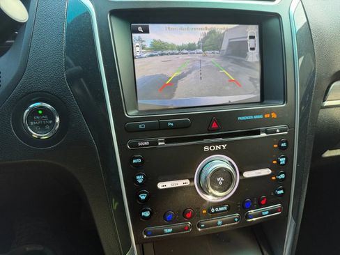 Used 2016 Ford Explorer Limited image 17
