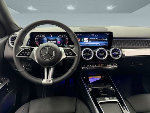 New 2026 Mercedes-Benz GLB 250 image 23