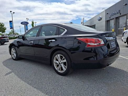 Used 2015 Nissan Altima 2.5 SV FWD image 9