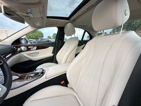 Used 2019 Mercedes-Benz E 300 4MATIC image 25