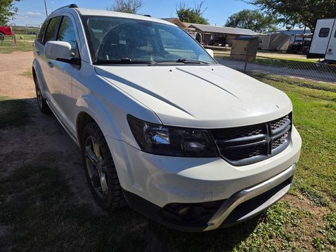 Used 2017 Dodge Journey Crossroad FWD image 5