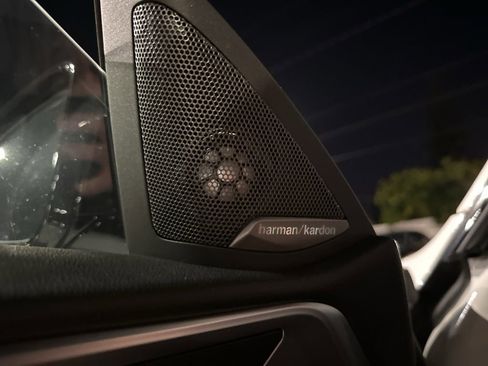 Used 2024 BMW M4 Competition RWD image 15