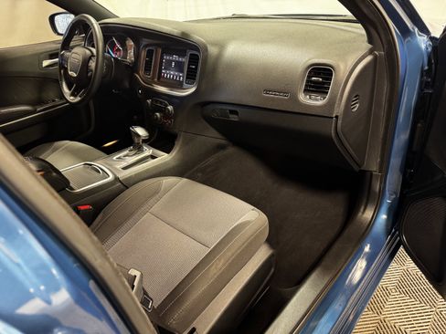 Used 2022 Dodge Charger SXT w/ Driver Convenience Group image 12