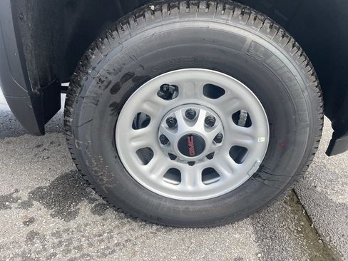 New 2025 GMC Sierra 2500 Pro w/ 1SA Pro Safety Plus Package image 32