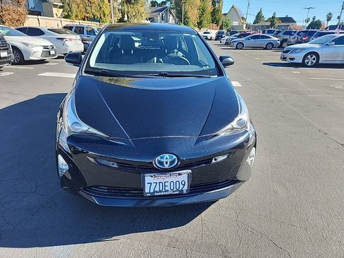 Certified 2017 Toyota Prius Four Touring image 8