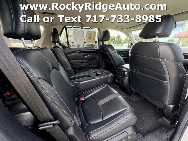 Used 2025 Honda Pilot EX-L image 13