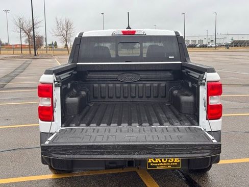 Used 2024 Ford Maverick Lariat image 31