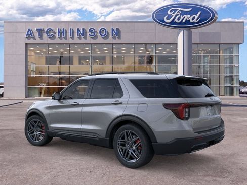 Used 2026 Ford Explorer ST-Line w/ ST-Line Street Pack AWD/4WD image 4