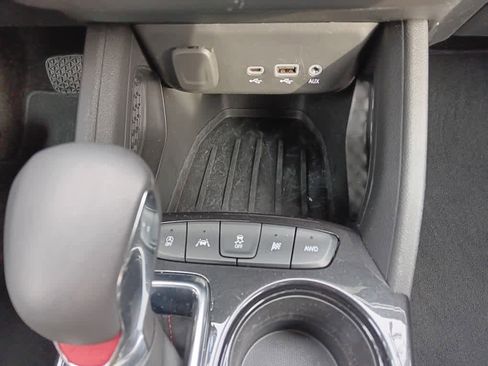 Used 2023 Chevrolet TrailBlazer RS w/ Convenience Package image 27