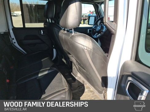 Used 2021 Jeep Wrangler Unlimited Sahara 4xe image 31