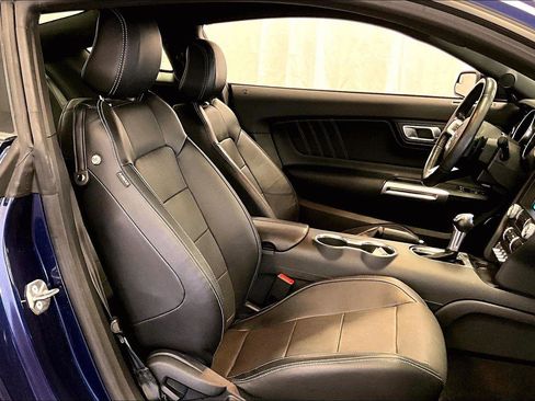 Used 2018 Ford Mustang Premium w/ Ecoboost Performance Package image 7