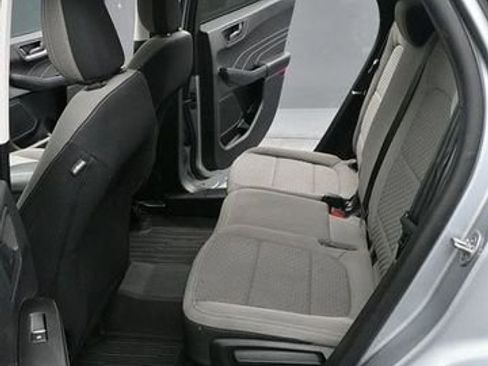Used 2022 Ford Escape SE FWD image 11