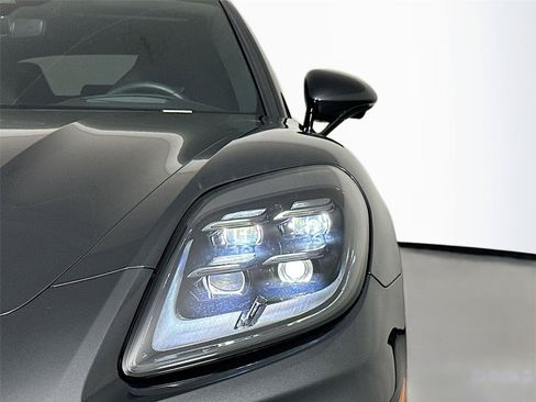 Certified 2024 Porsche Panamera image 15