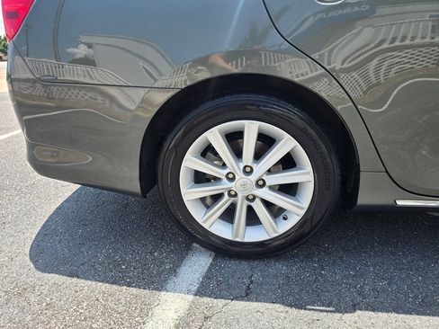 Used 2012 Toyota Camry XLE w/ Leather Pkg FWD image 12